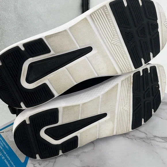 VIONIC Athena Lace Up Sneakers Black White Size 8.5 Casual Walking Support - Picture 4 of 8